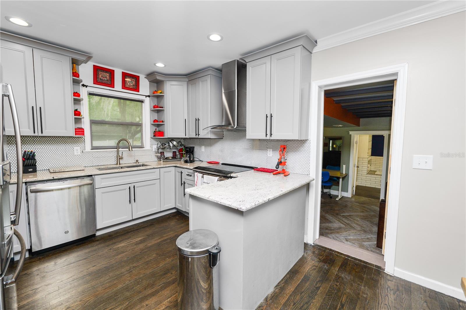 1410 E EDGEWOOD DR, LAKELAND, FL, 33803