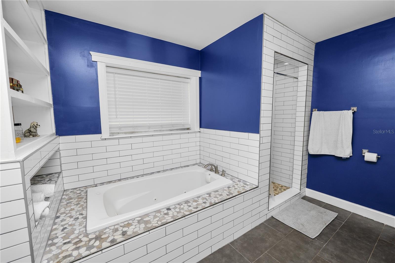 1410 E EDGEWOOD DR, LAKELAND, FL, 33803