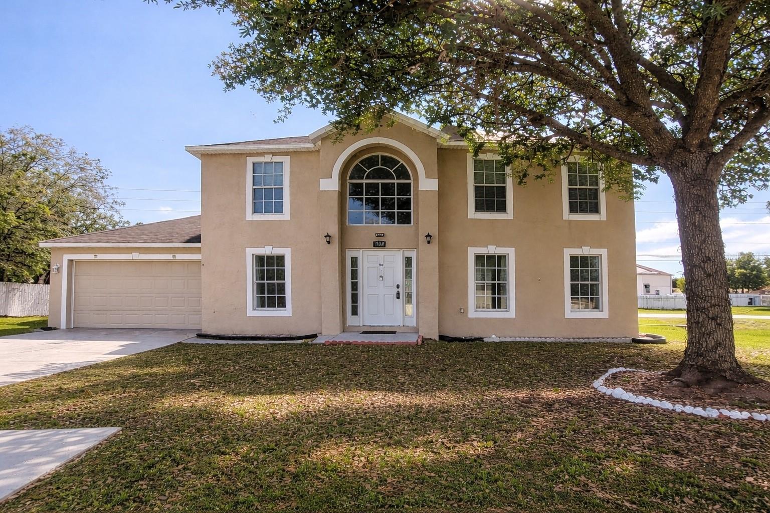 704 SWAN WAY, KISSIMMEE, FL, 34758