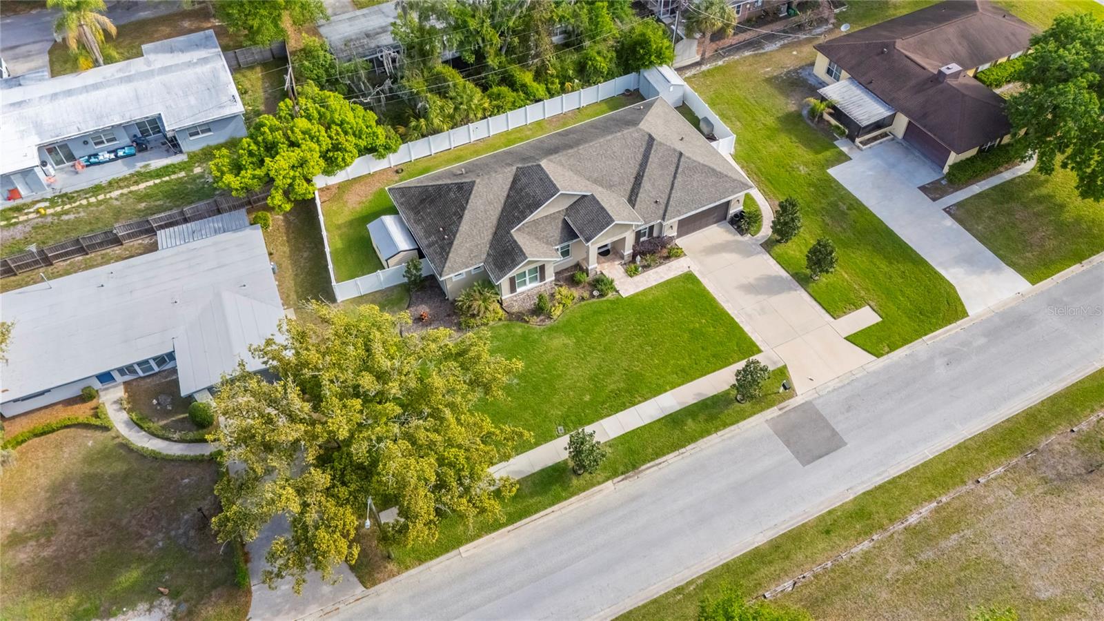 1008 W RIVER DR, TEMPLE TERRACE, FL, 33617