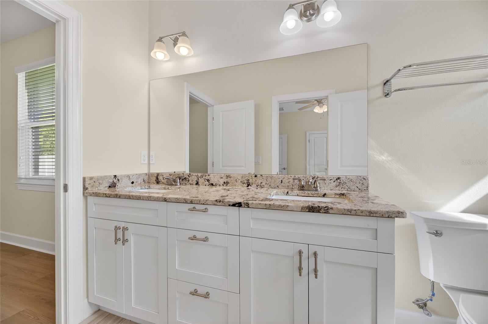 1008 W RIVER DR, TEMPLE TERRACE, FL, 33617