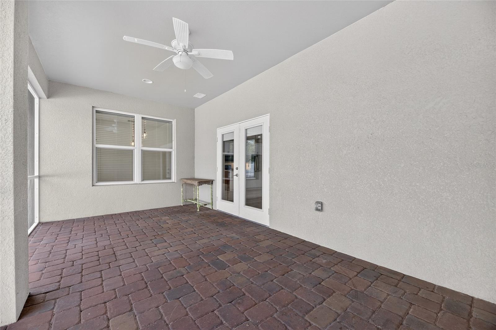 1008 W RIVER DR, TEMPLE TERRACE, FL, 33617