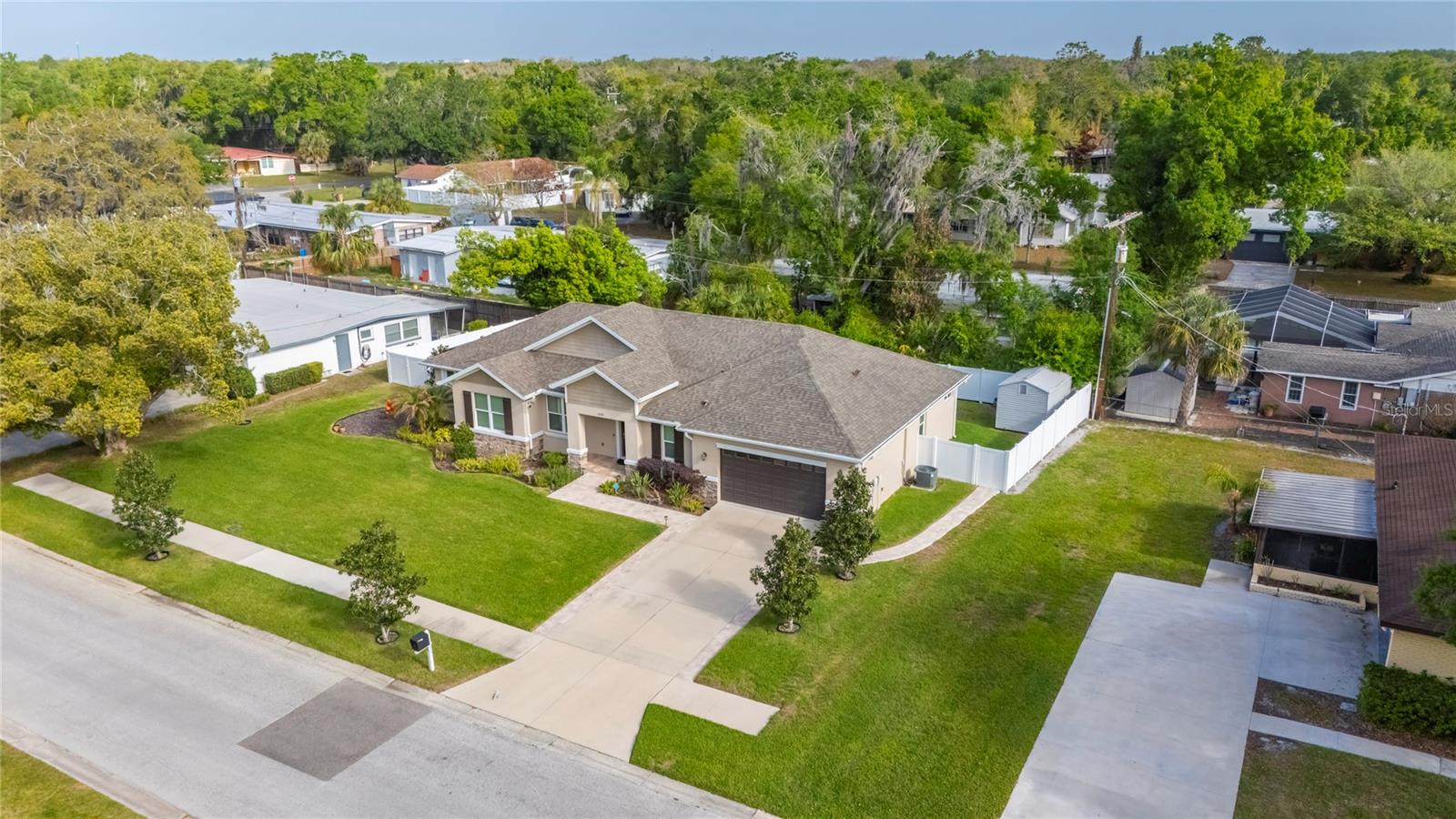 1008 W RIVER DR, TEMPLE TERRACE, FL, 33617