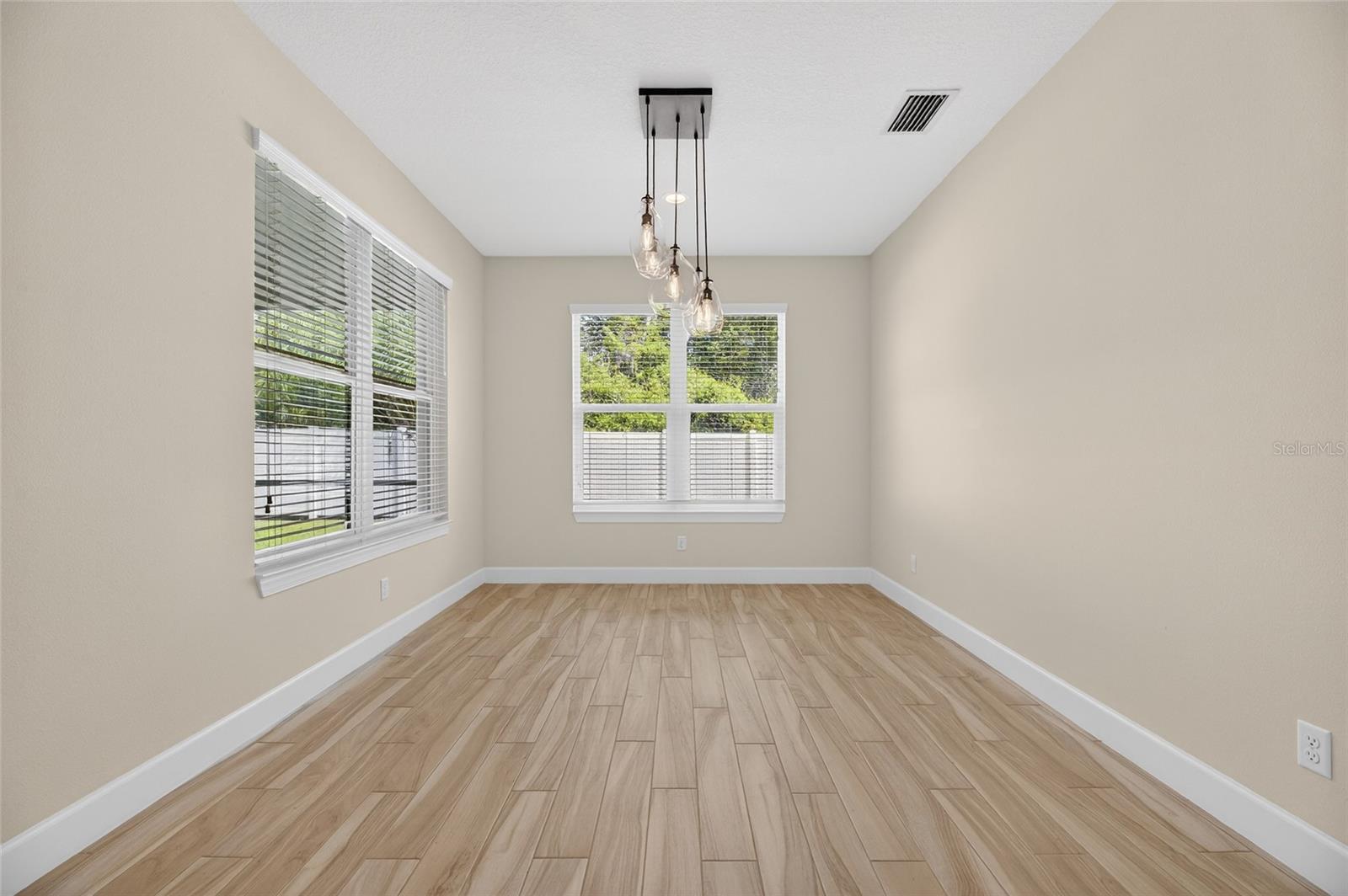 1008 W RIVER DR, TEMPLE TERRACE, FL, 33617