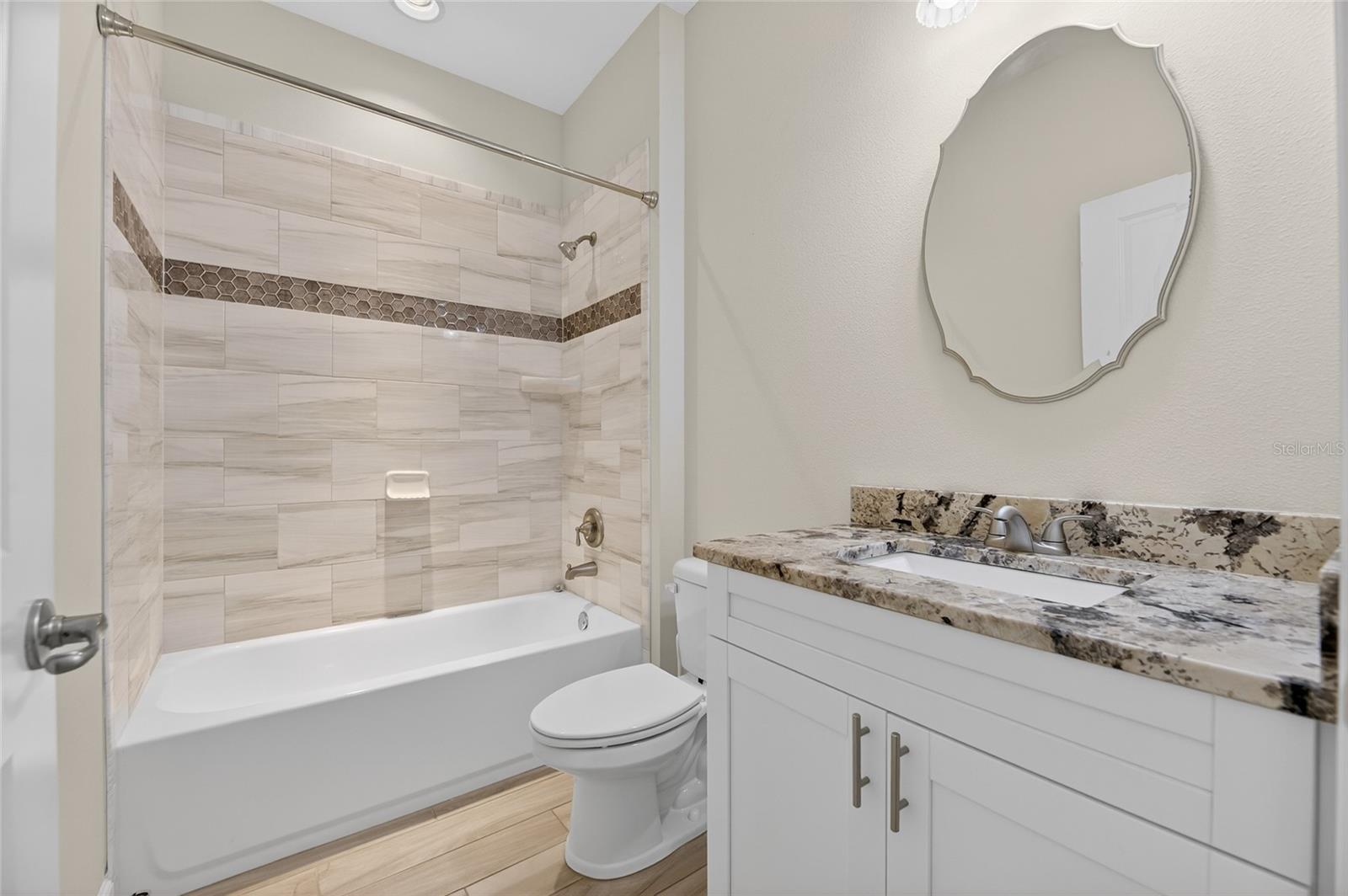 1008 W RIVER DR, TEMPLE TERRACE, FL, 33617