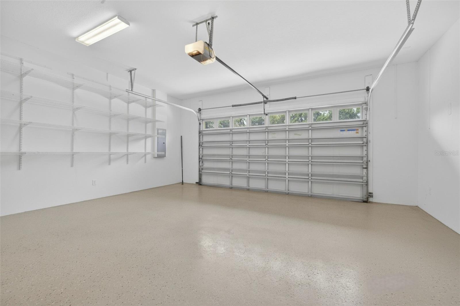 1008 W RIVER DR, TEMPLE TERRACE, FL, 33617