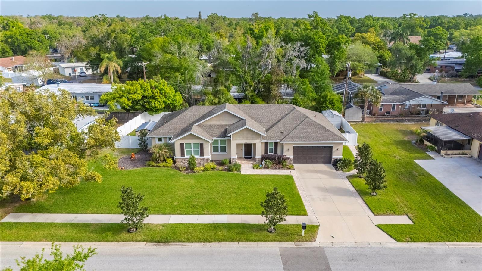 1008 W RIVER DR, TEMPLE TERRACE, FL, 33617