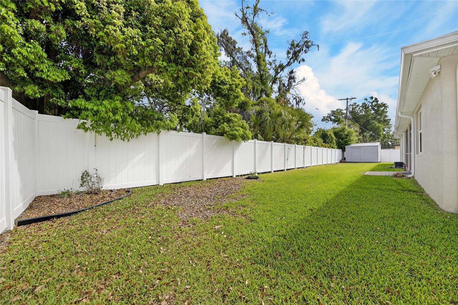1008 W RIVER DR, TEMPLE TERRACE, FL, 33617