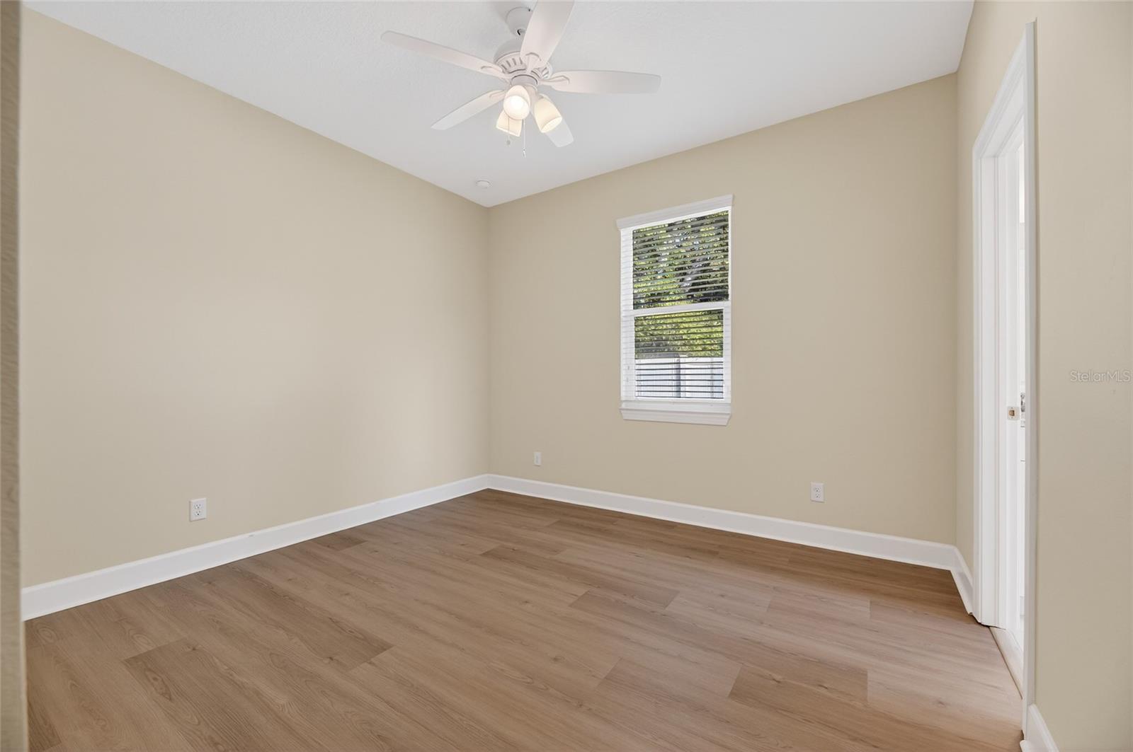 1008 W RIVER DR, TEMPLE TERRACE, FL, 33617