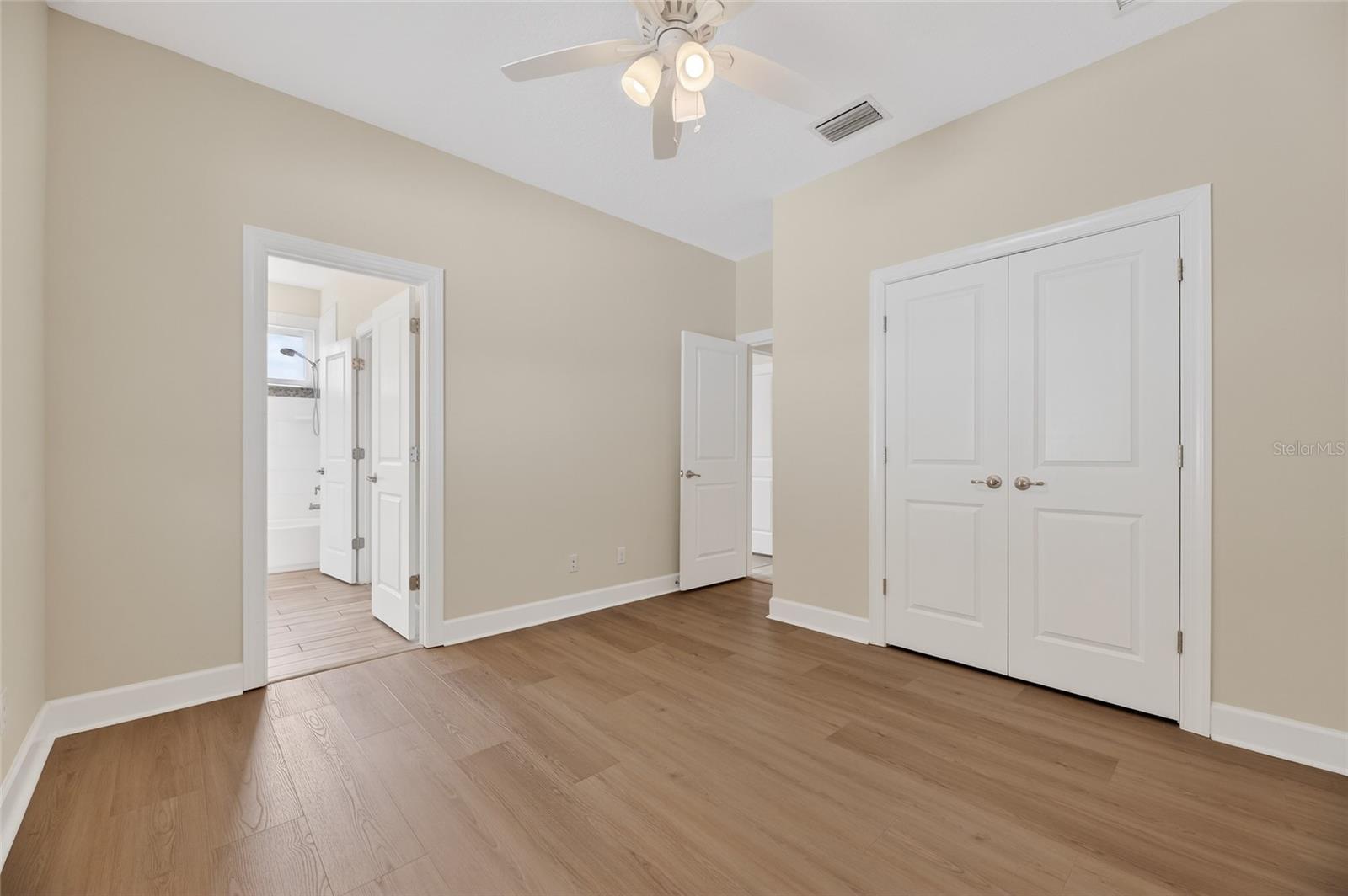 1008 W RIVER DR, TEMPLE TERRACE, FL, 33617