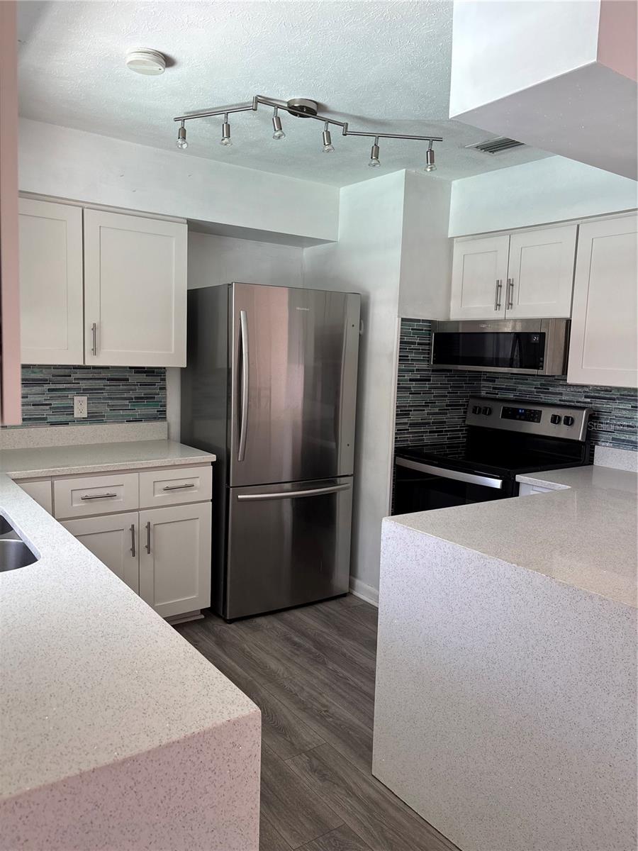 39219 5TH AVE, ZEPHYRHILLS, FL, 33542