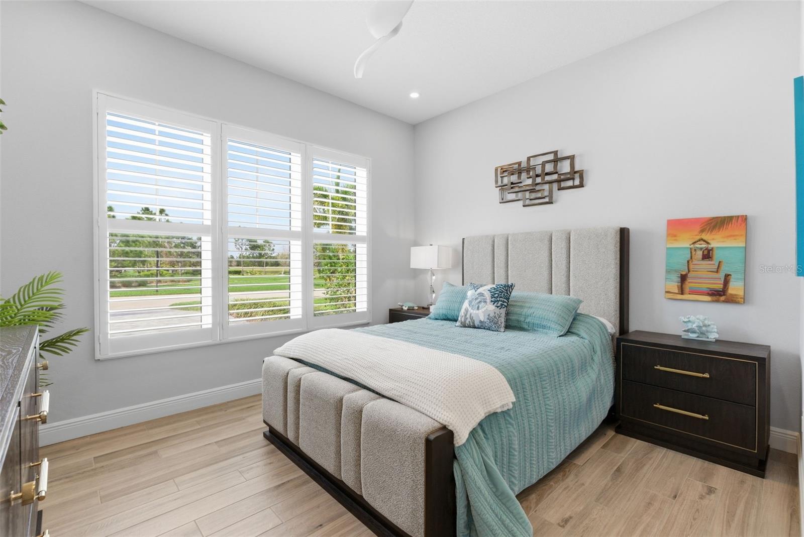 8245 GRANDE SHORES DR, SARASOTA, FL, 34240