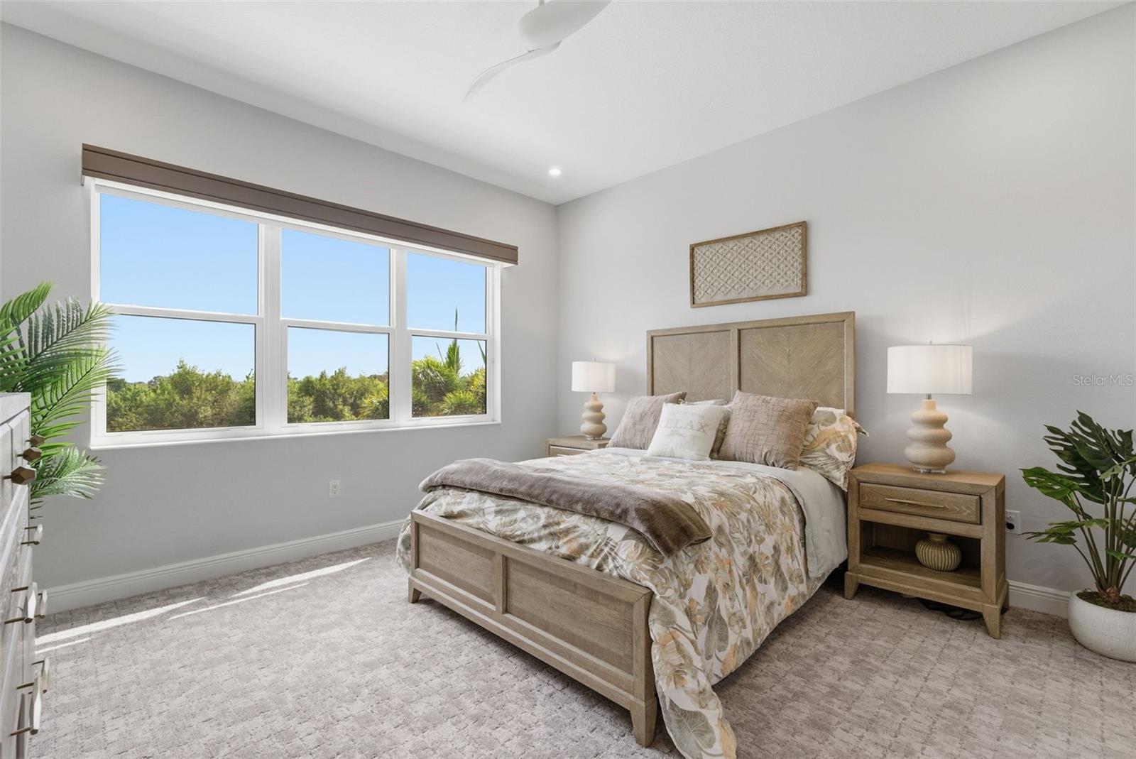 8245 GRANDE SHORES DR, SARASOTA, FL, 34240