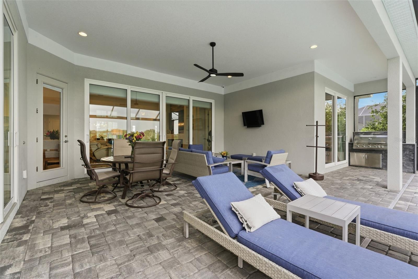 8245 GRANDE SHORES DR, SARASOTA, FL, 34240