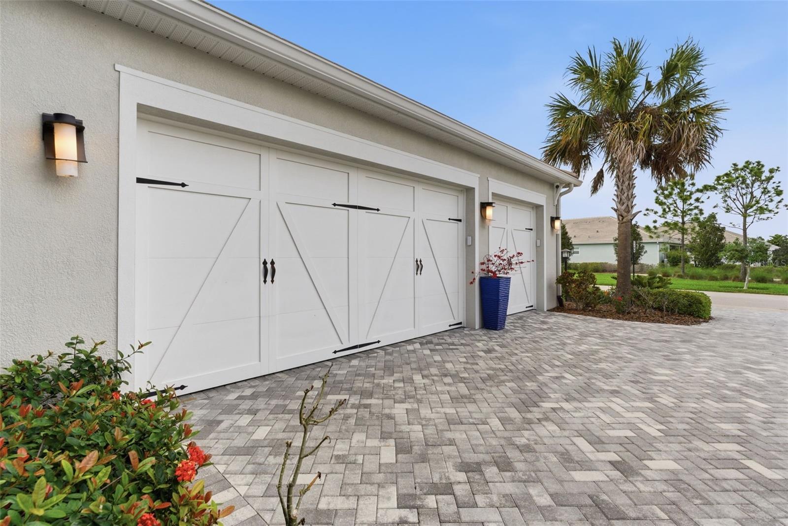 8245 GRANDE SHORES DR, SARASOTA, FL, 34240