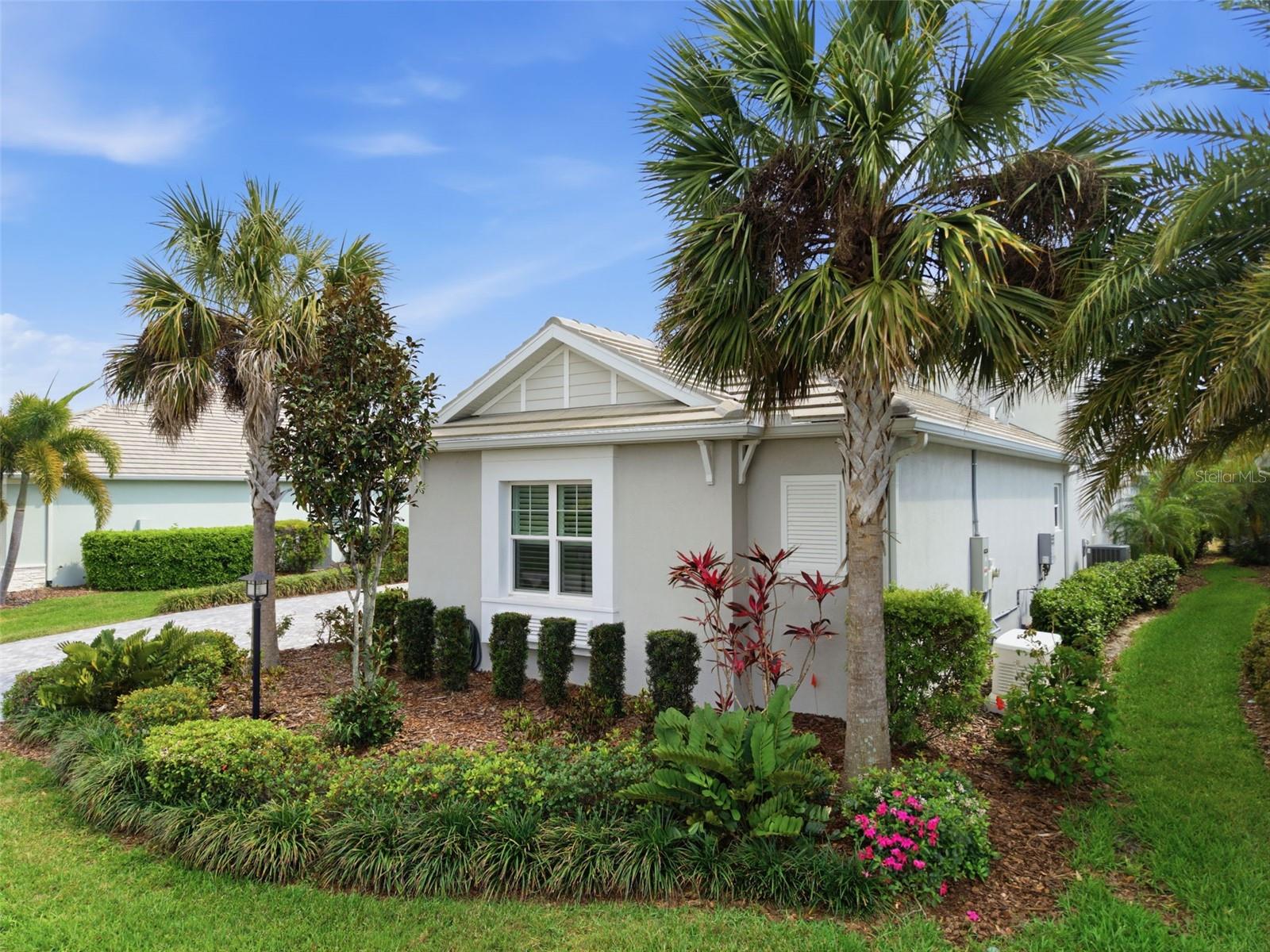 8245 GRANDE SHORES DR, SARASOTA, FL, 34240