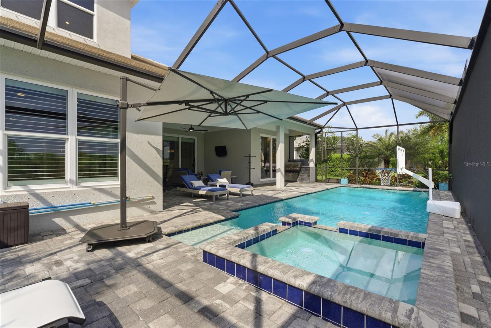 8245 GRANDE SHORES DR, SARASOTA, FL, 34240