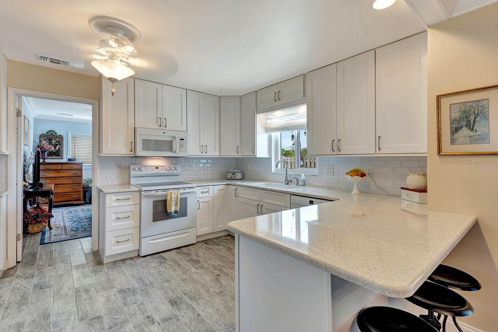 4395 SARASOTA AVE, SARASOTA, FL, 34234