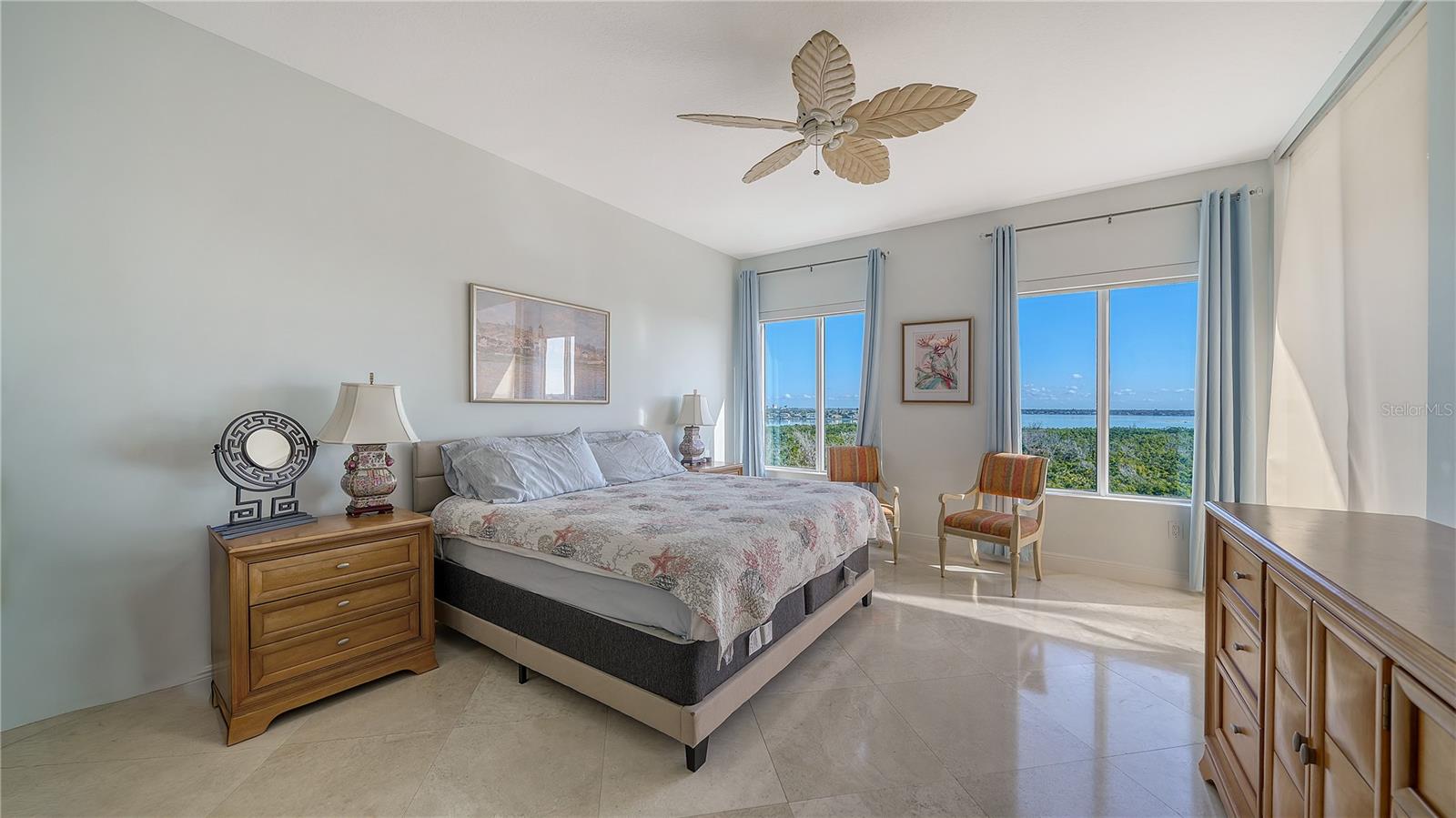 1300 BENJAMIN FRANKLIN DR #701, SARASOTA, FL, 34236