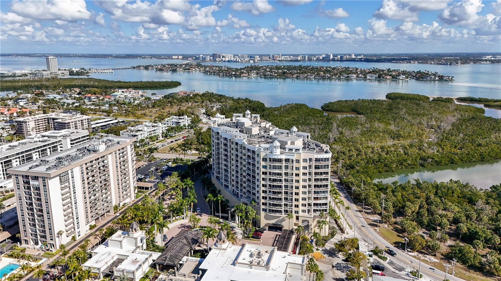 1300 BENJAMIN FRANKLIN DR #701, SARASOTA, FL, 34236