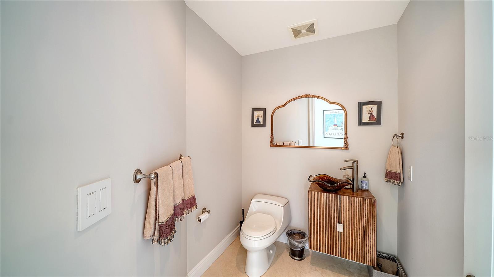 1300 BENJAMIN FRANKLIN DR #701, SARASOTA, FL, 34236