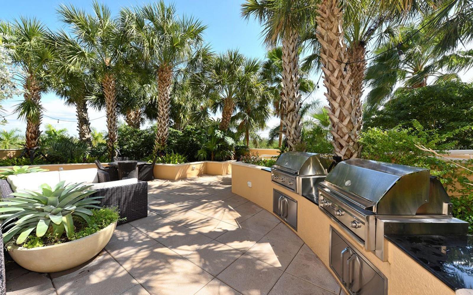 1300 BENJAMIN FRANKLIN DR #701, SARASOTA, FL, 34236