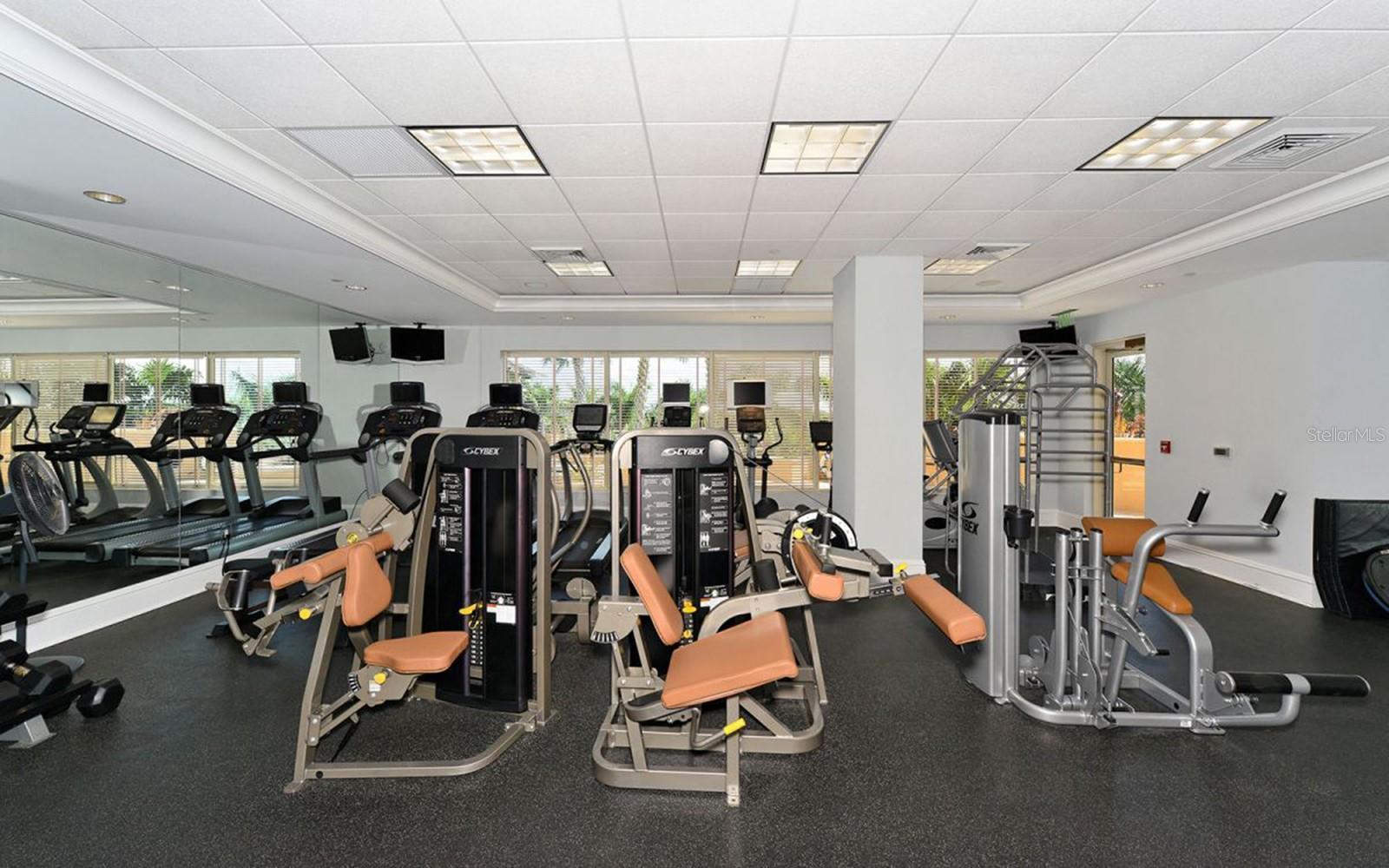 1300 BENJAMIN FRANKLIN DR #701, SARASOTA, FL, 34236
