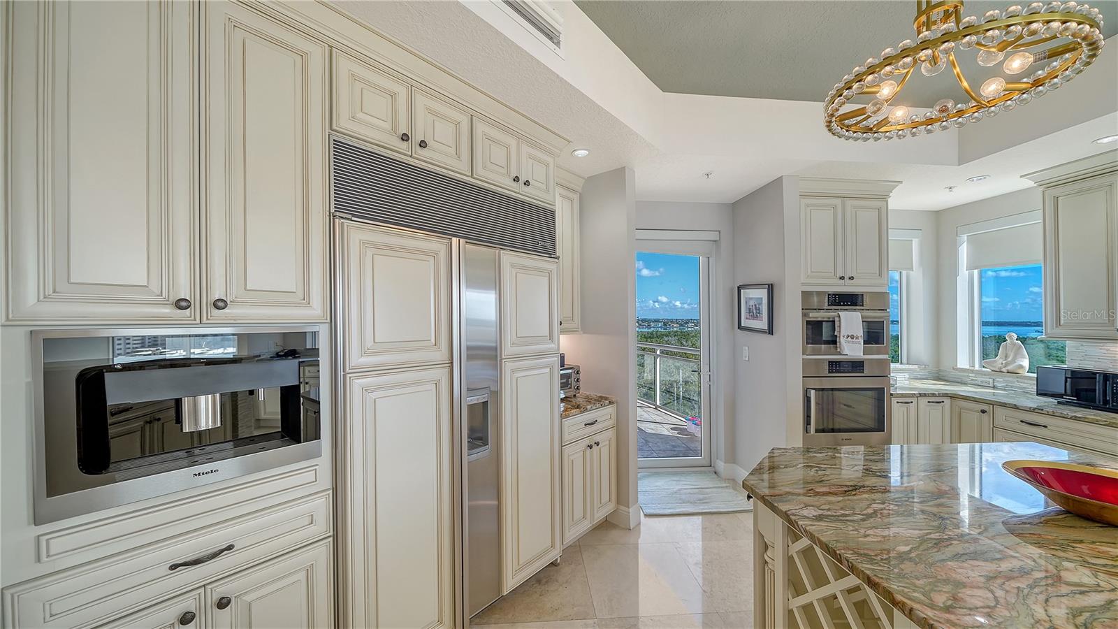 1300 BENJAMIN FRANKLIN DR #701, SARASOTA, FL, 34236