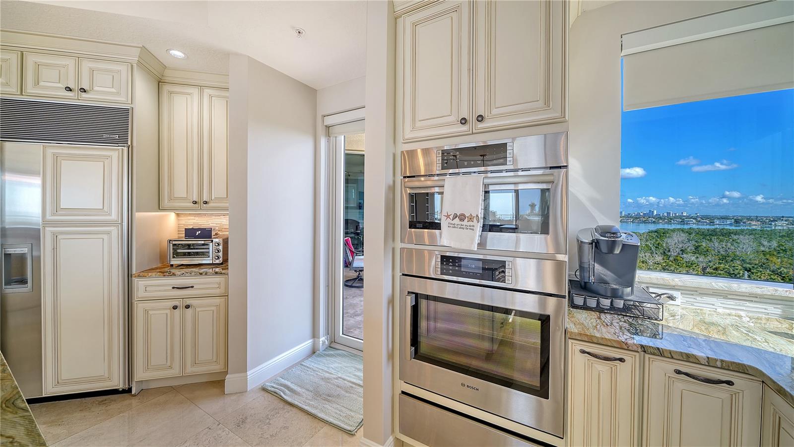 1300 BENJAMIN FRANKLIN DR #701, SARASOTA, FL, 34236