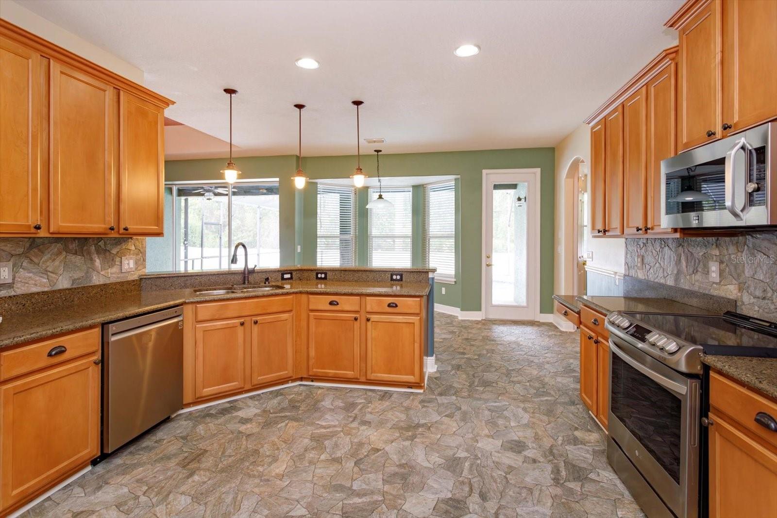 2348 NORTHUMBRIA DR, SANFORD, FL, 32771