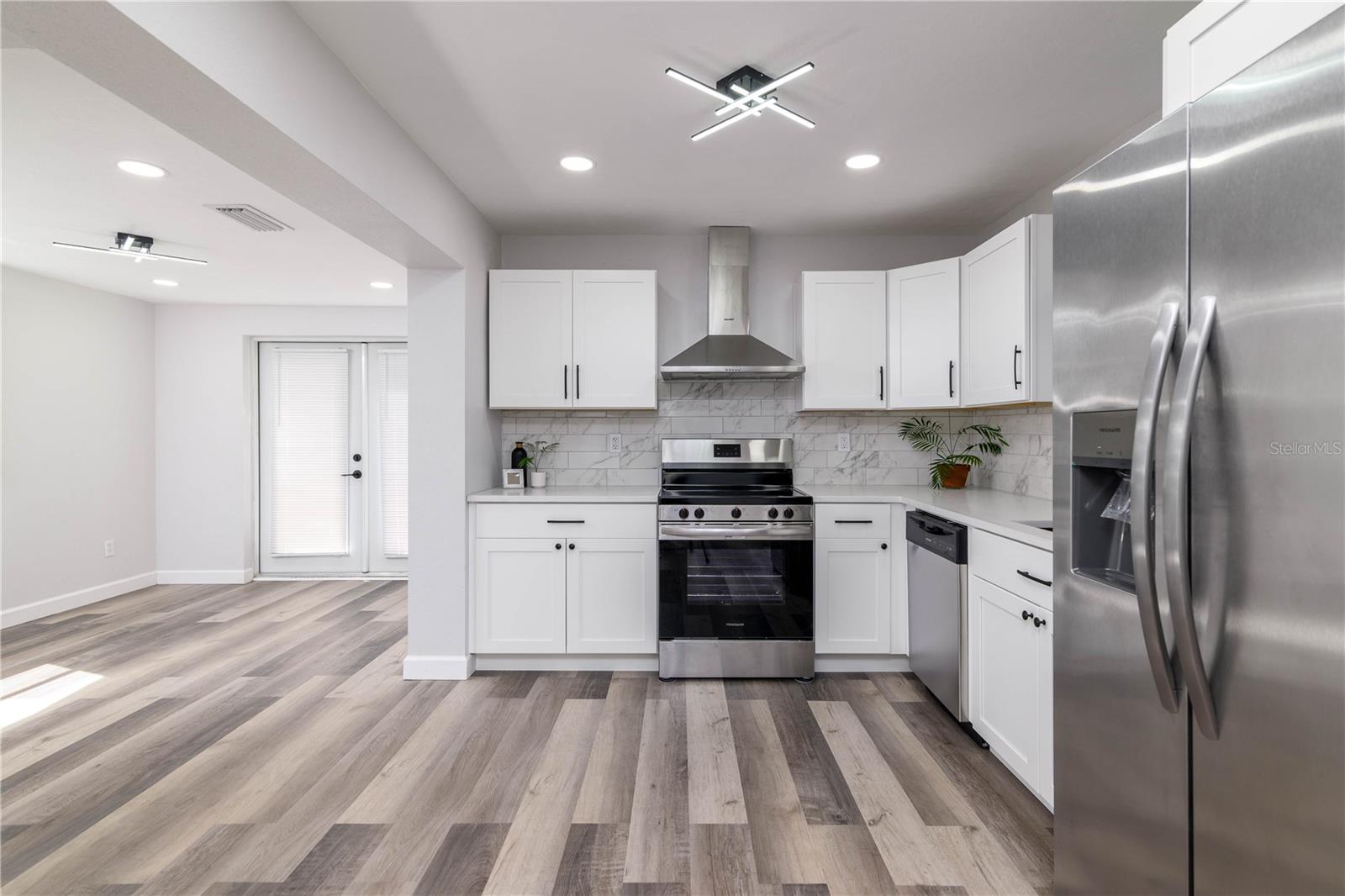717 W WINIFRED ST, AVON PARK, FL, 33825