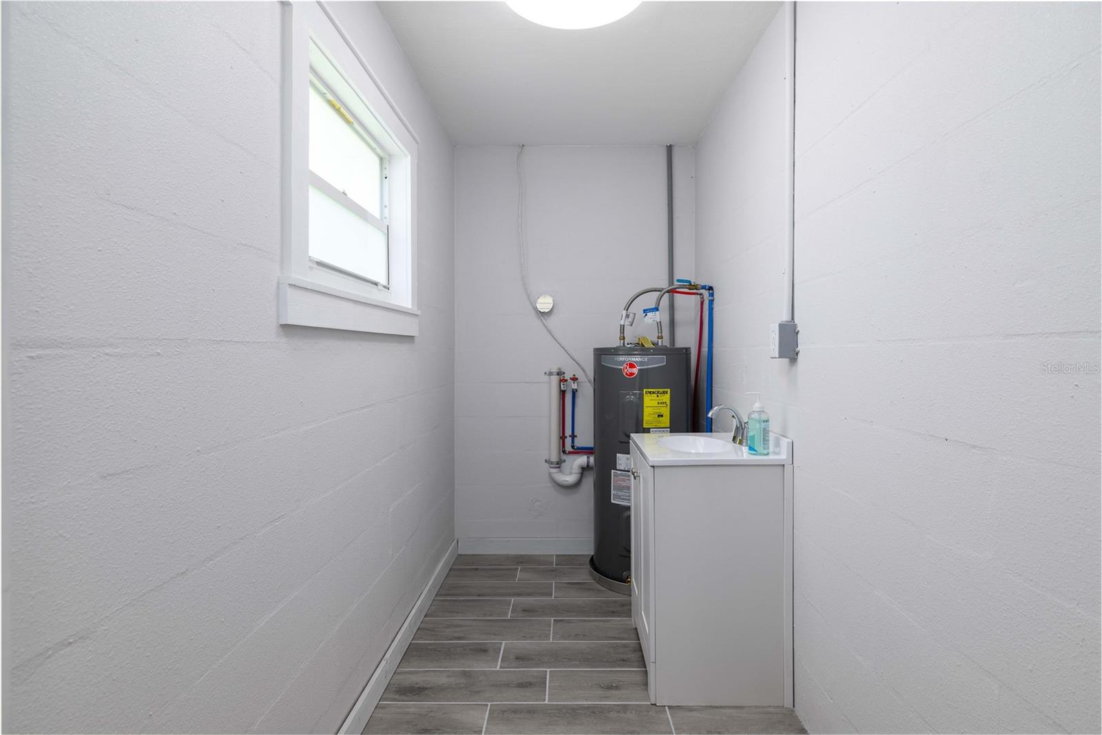 717 W WINIFRED ST, AVON PARK, FL, 33825