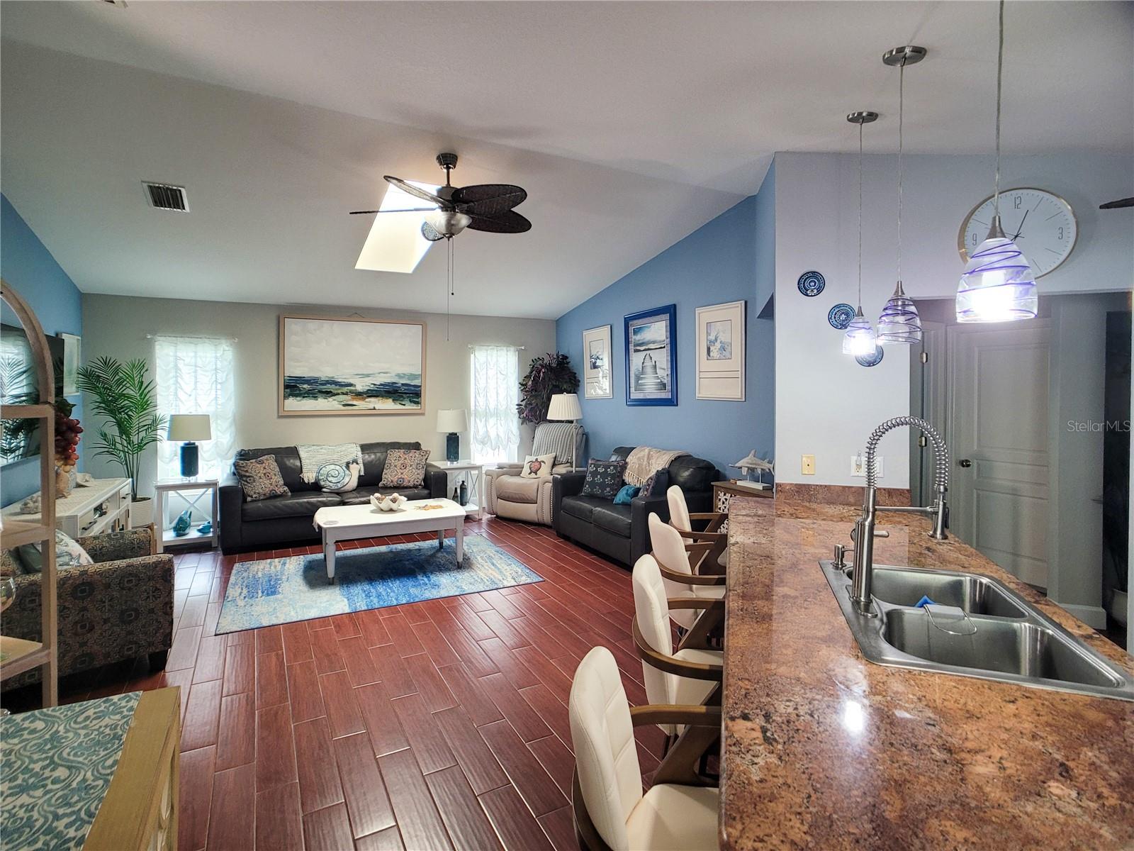 364 MACARTHUR DR, PORT CHARLOTTE, FL, 33954