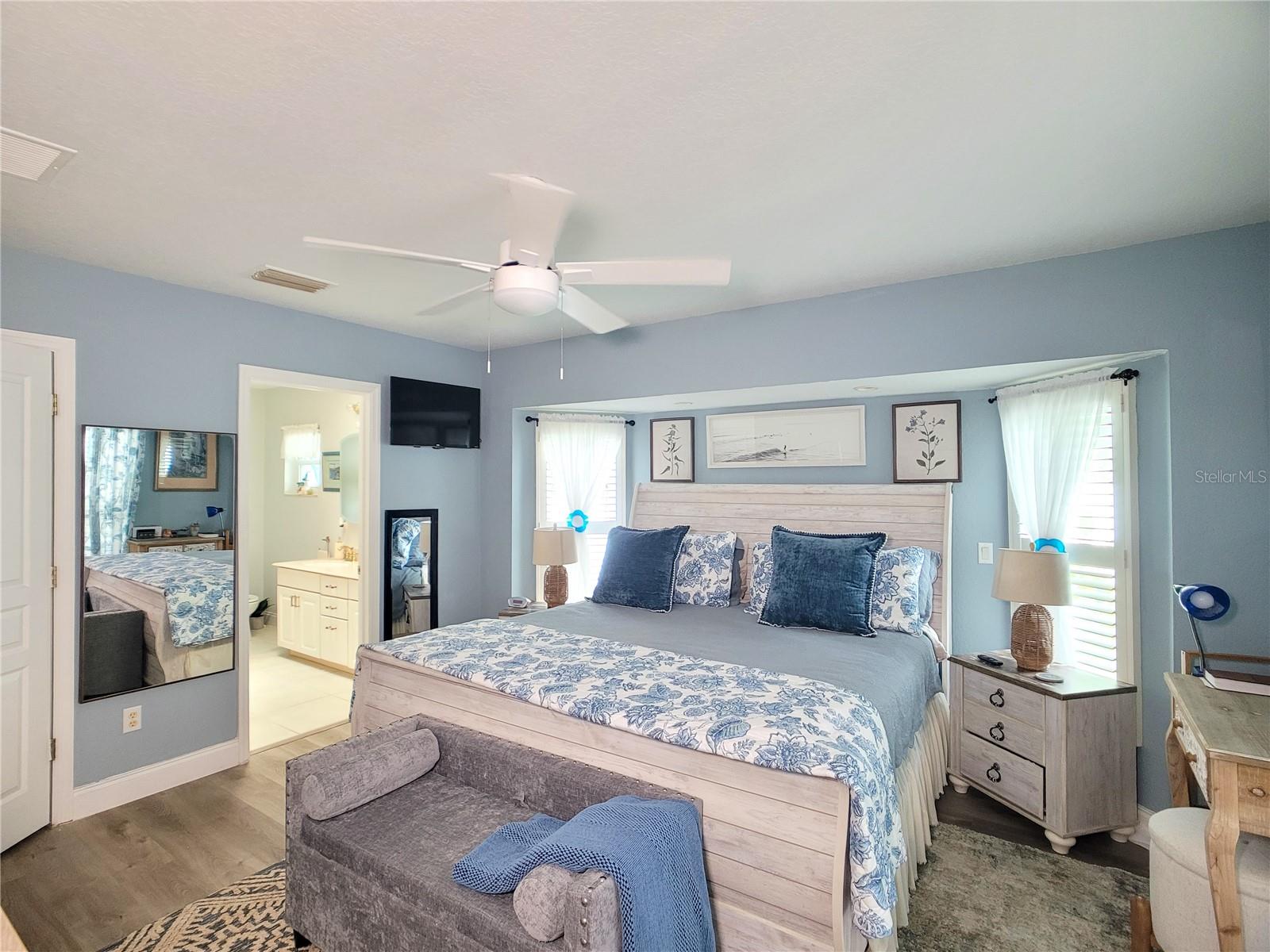 364 MACARTHUR DR, PORT CHARLOTTE, FL, 33954