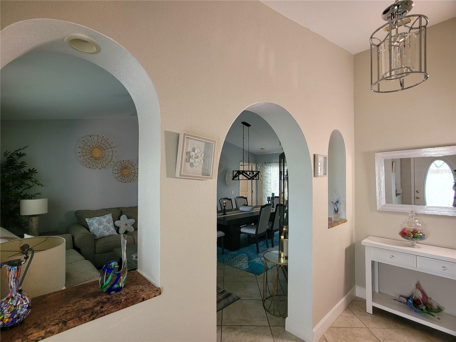 364 MACARTHUR DR, PORT CHARLOTTE, FL, 33954