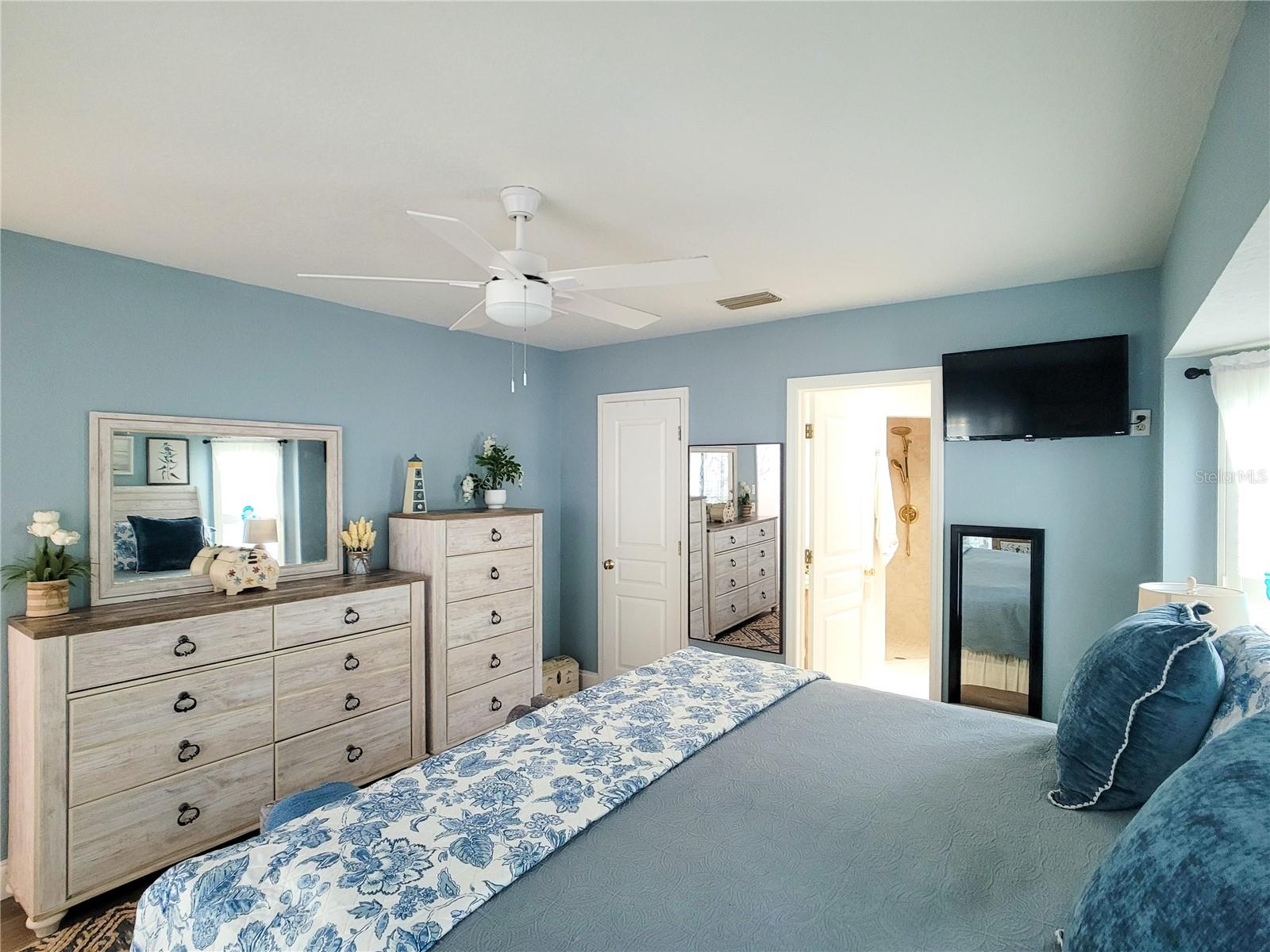 364 MACARTHUR DR, PORT CHARLOTTE, FL, 33954