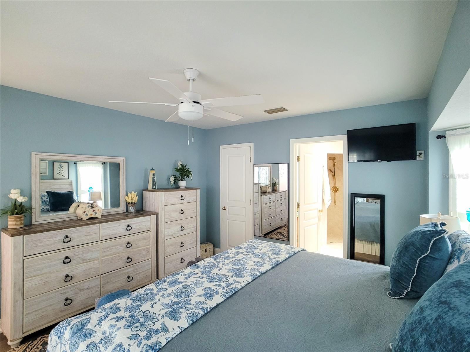 364 MACARTHUR DR, PORT CHARLOTTE, FL, 33954