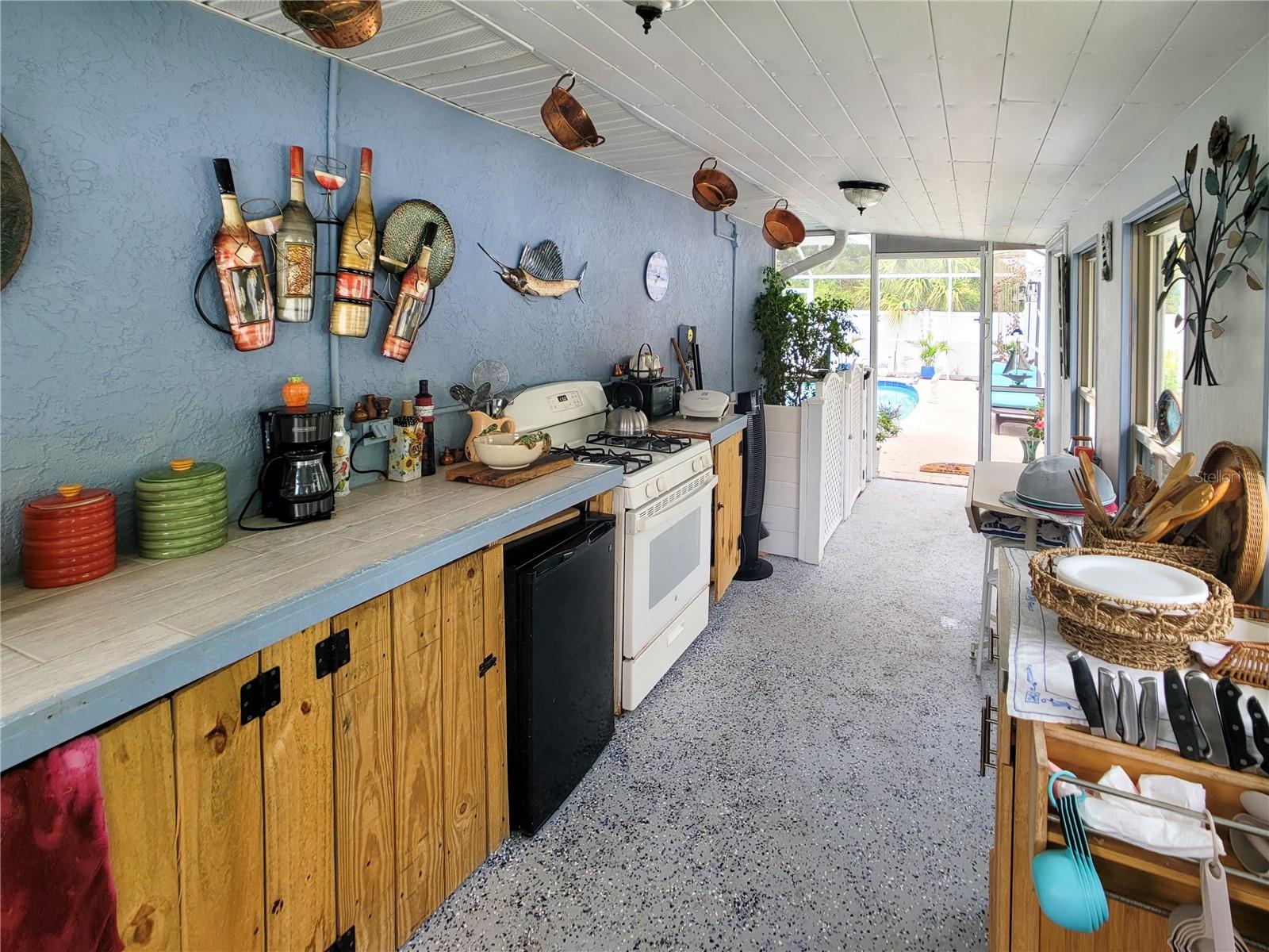 364 MACARTHUR DR, PORT CHARLOTTE, FL, 33954