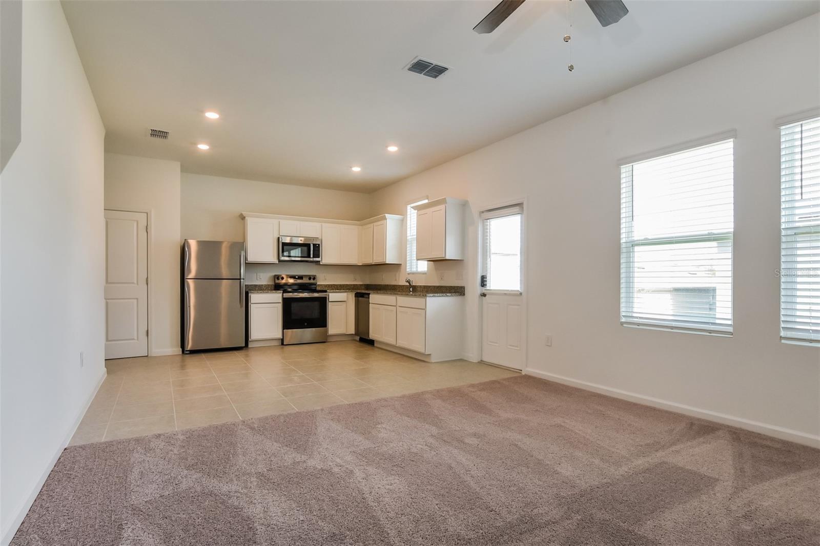 2084 HEMINGWAY CIR, GROVELAND, FL, 34736