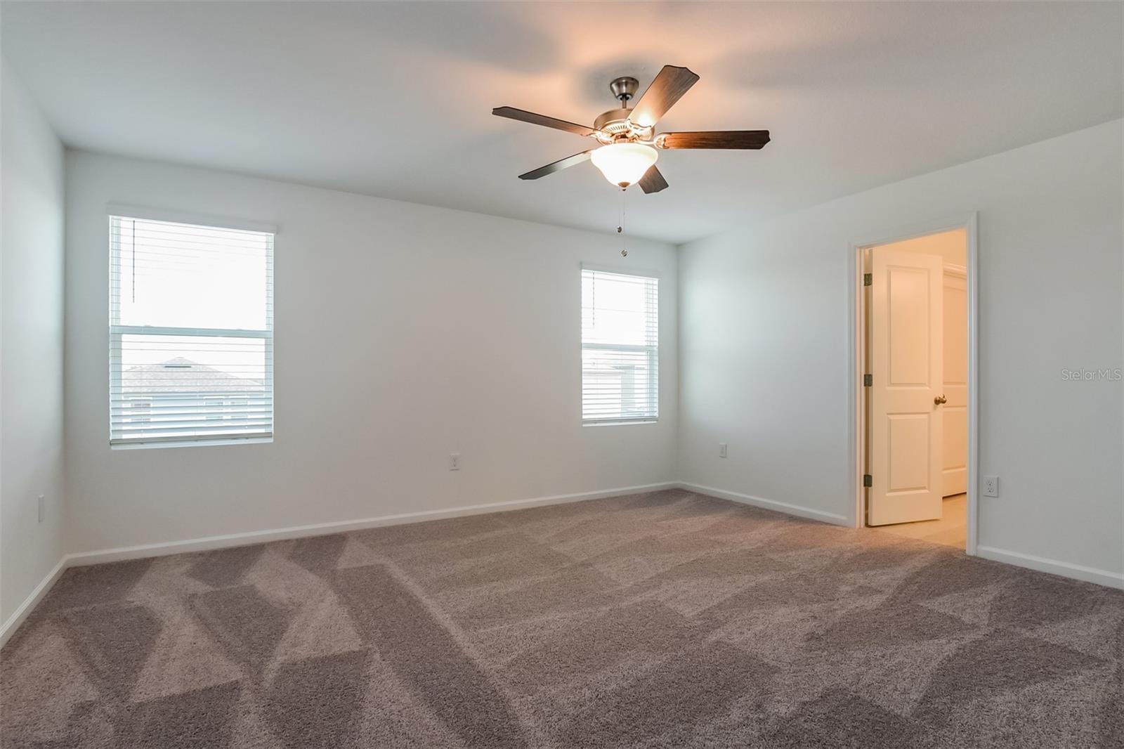 2084 HEMINGWAY CIR, GROVELAND, FL, 34736