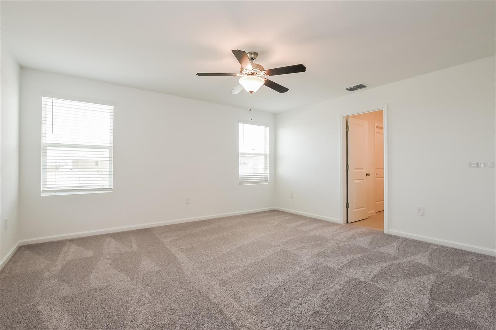 2042 HEMINGWAY CIR, GROVELAND, FL, 34736