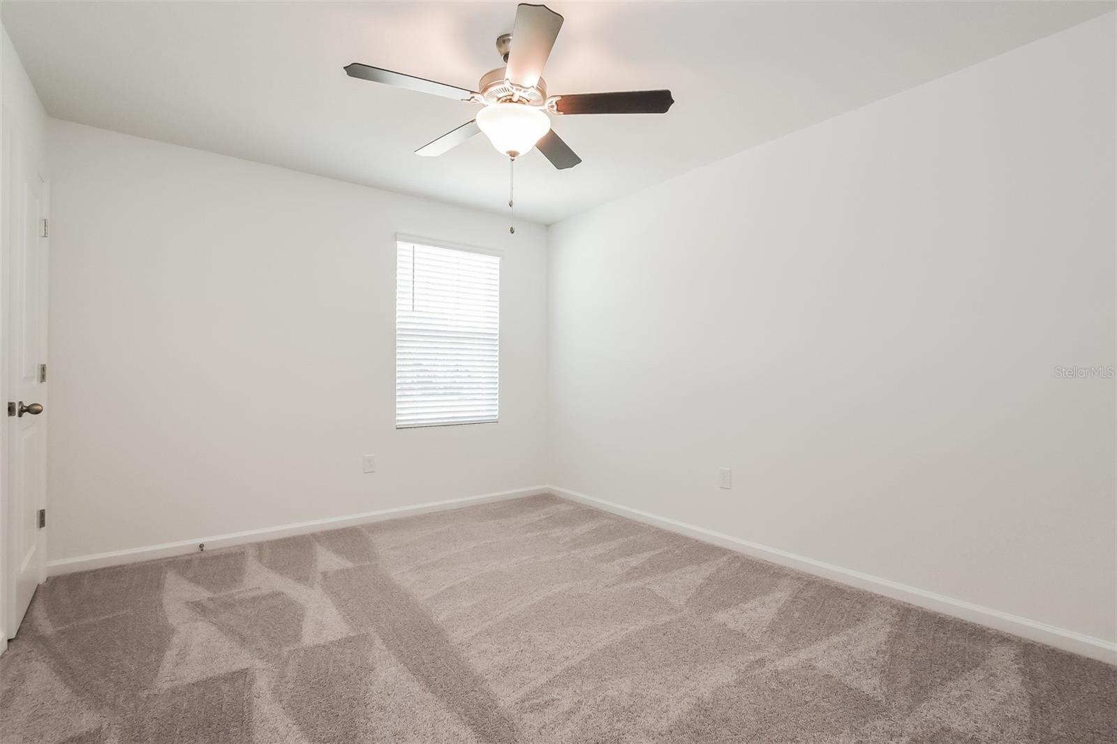 2042 HEMINGWAY CIR, GROVELAND, FL, 34736