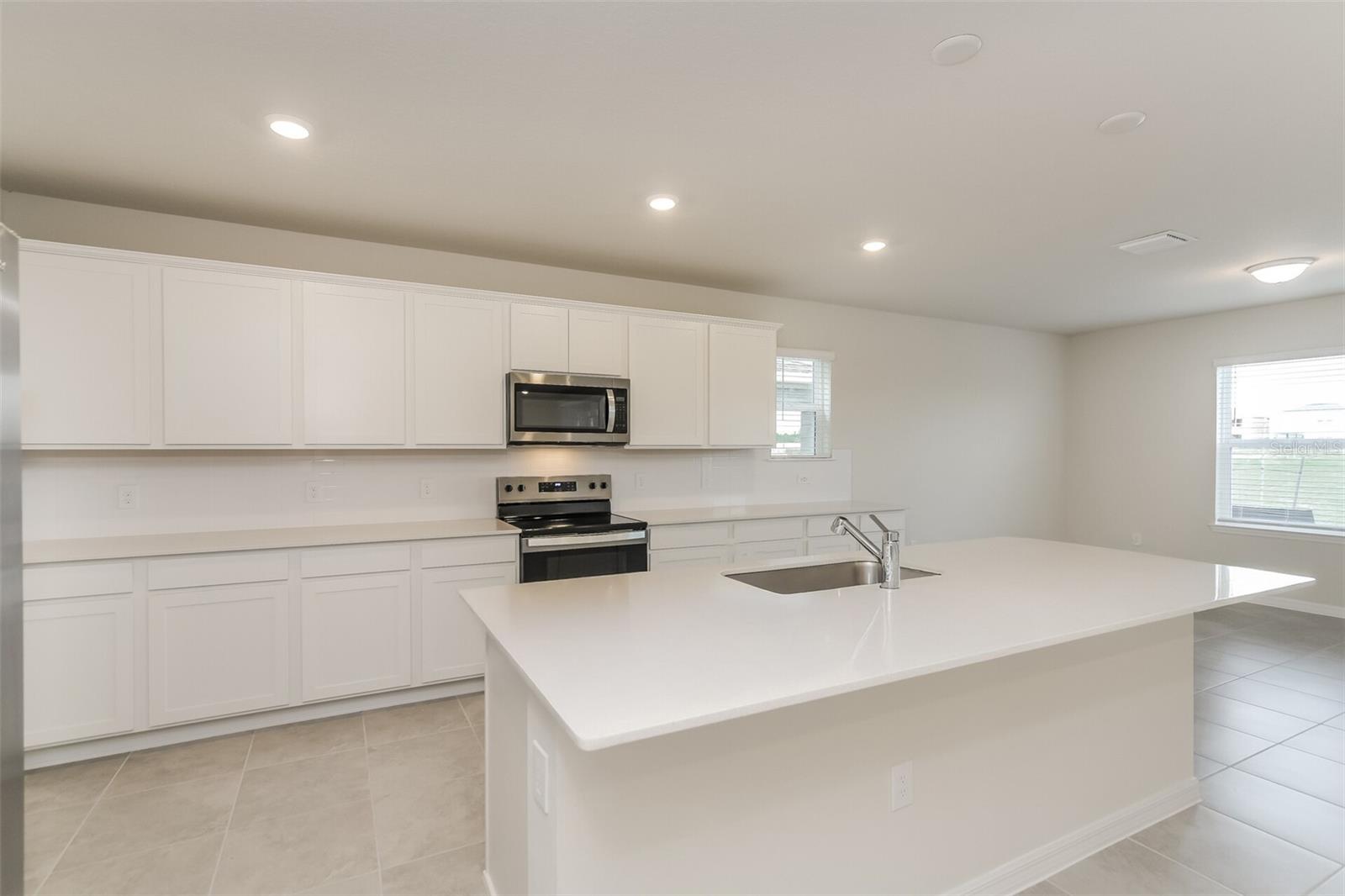 3739 HADDON AVE, DAVENPORT, FL, 33837