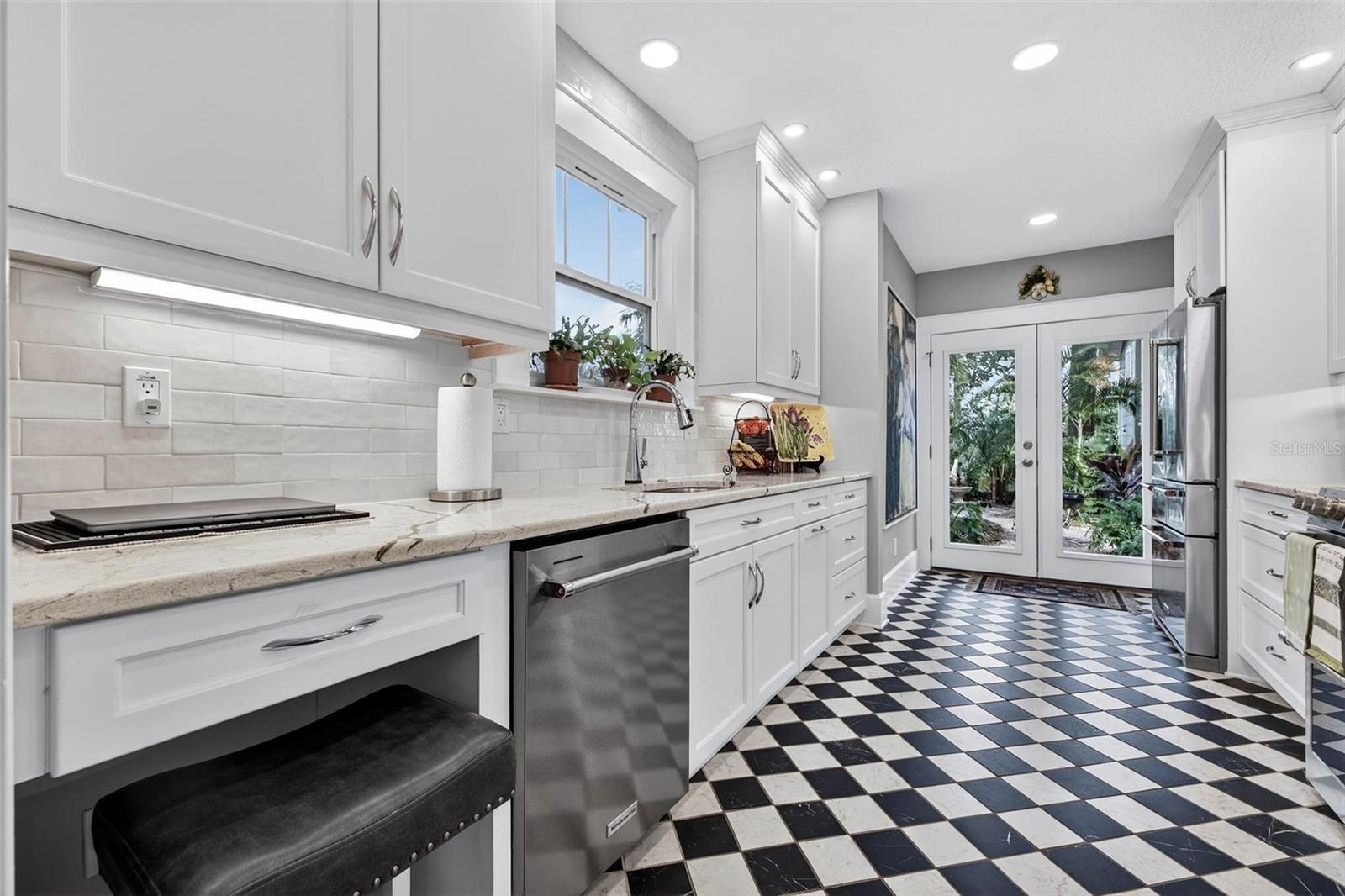 2651 3RD AVE N, ST PETERSBURG, FL, 33713