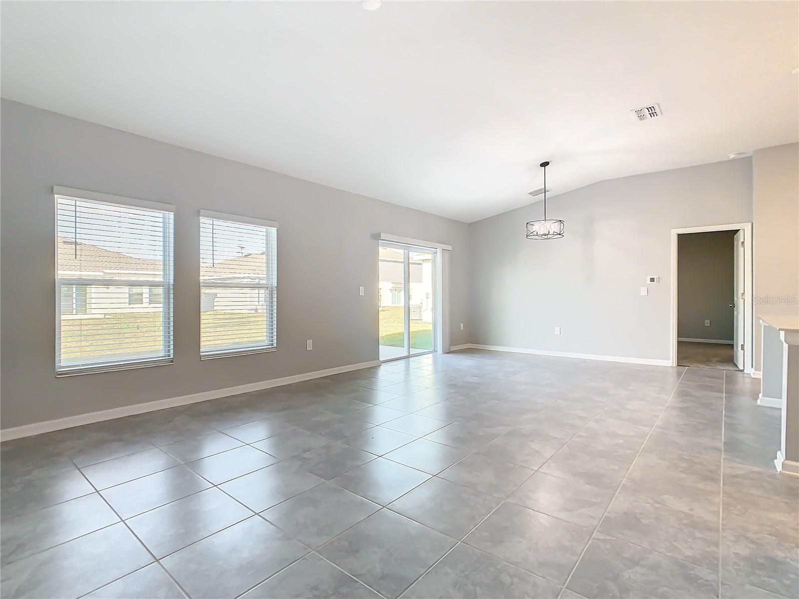 1033 HOLDEN WAY, EAGLE LAKE, FL, 33839