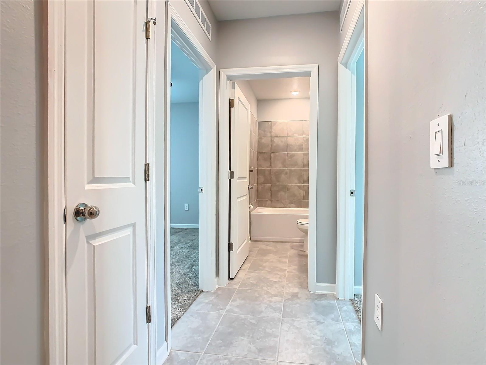 1033 HOLDEN WAY, EAGLE LAKE, FL, 33839