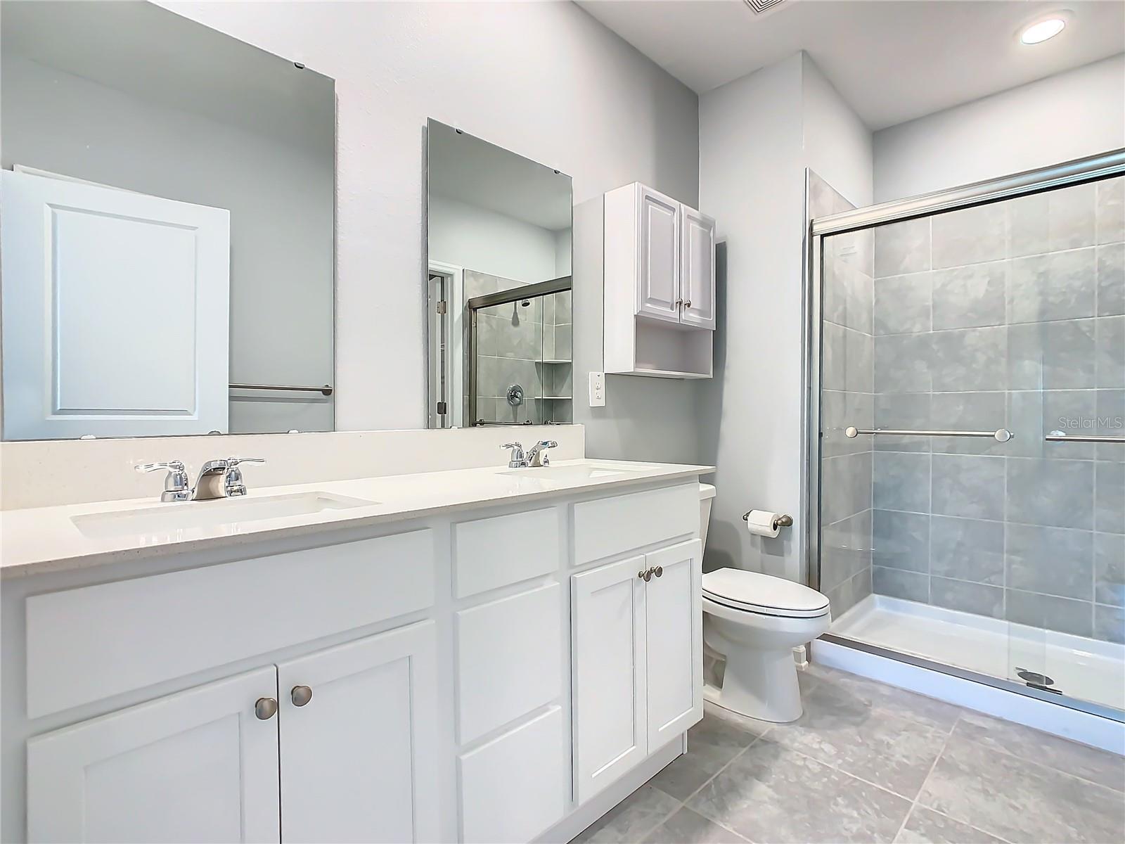 1033 HOLDEN WAY, EAGLE LAKE, FL, 33839