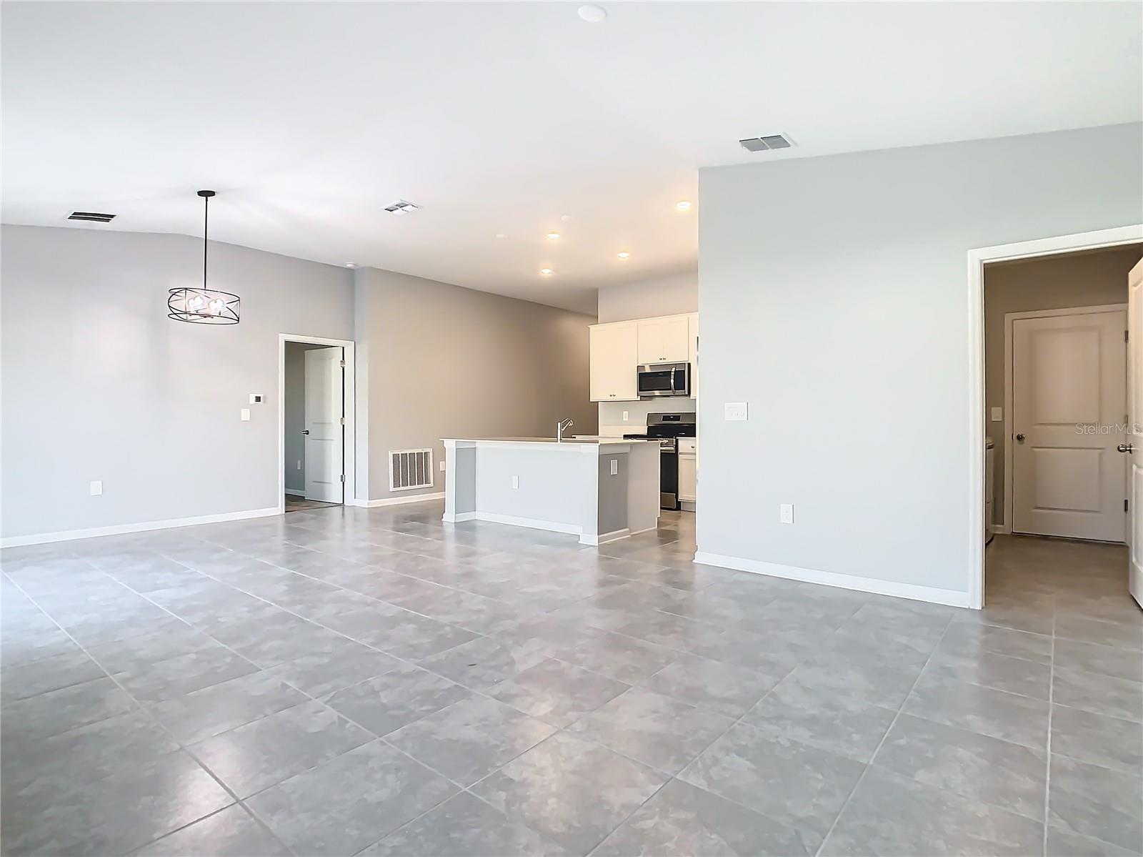 1033 HOLDEN WAY, EAGLE LAKE, FL, 33839