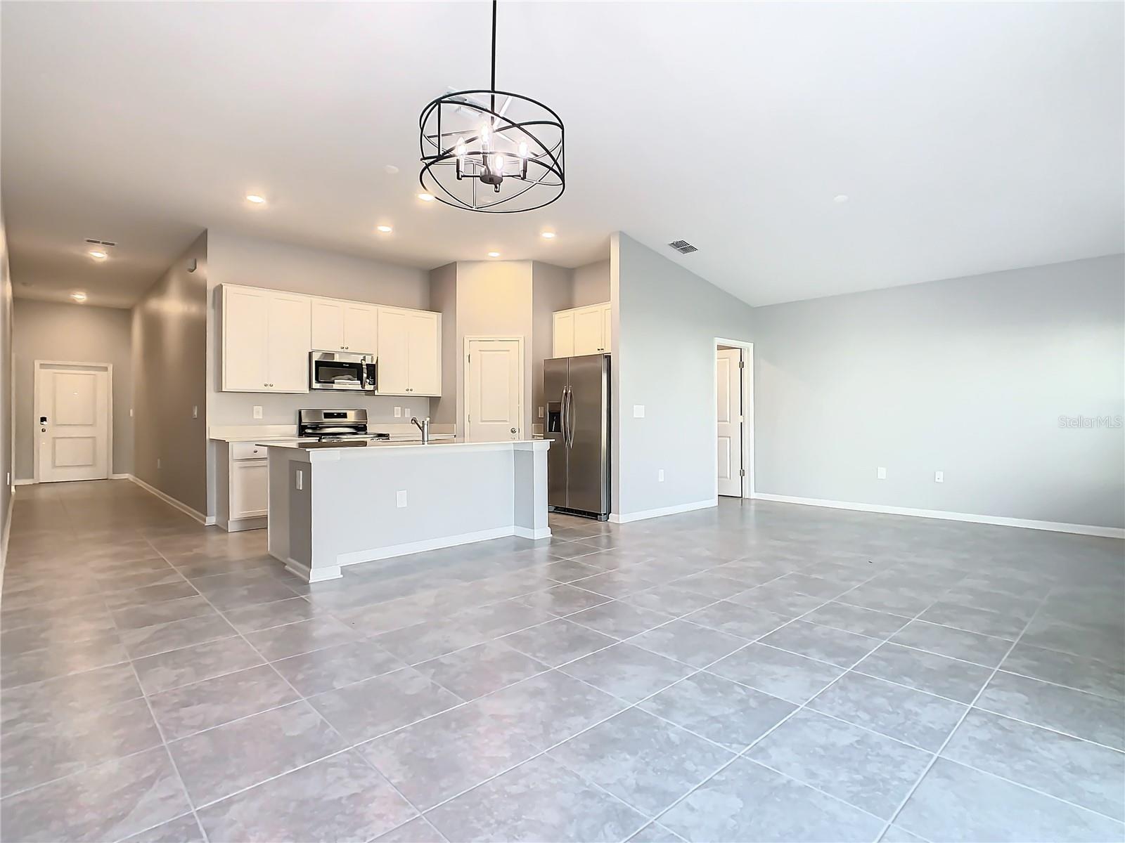 1033 HOLDEN WAY, EAGLE LAKE, FL, 33839