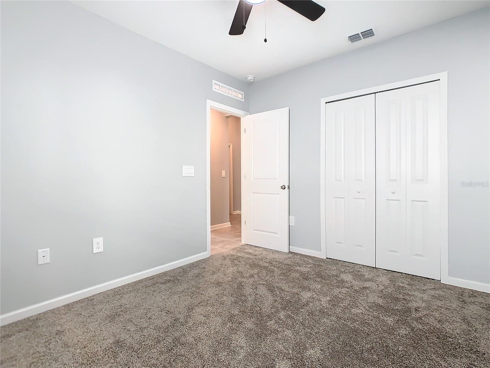 1033 HOLDEN WAY, EAGLE LAKE, FL, 33839